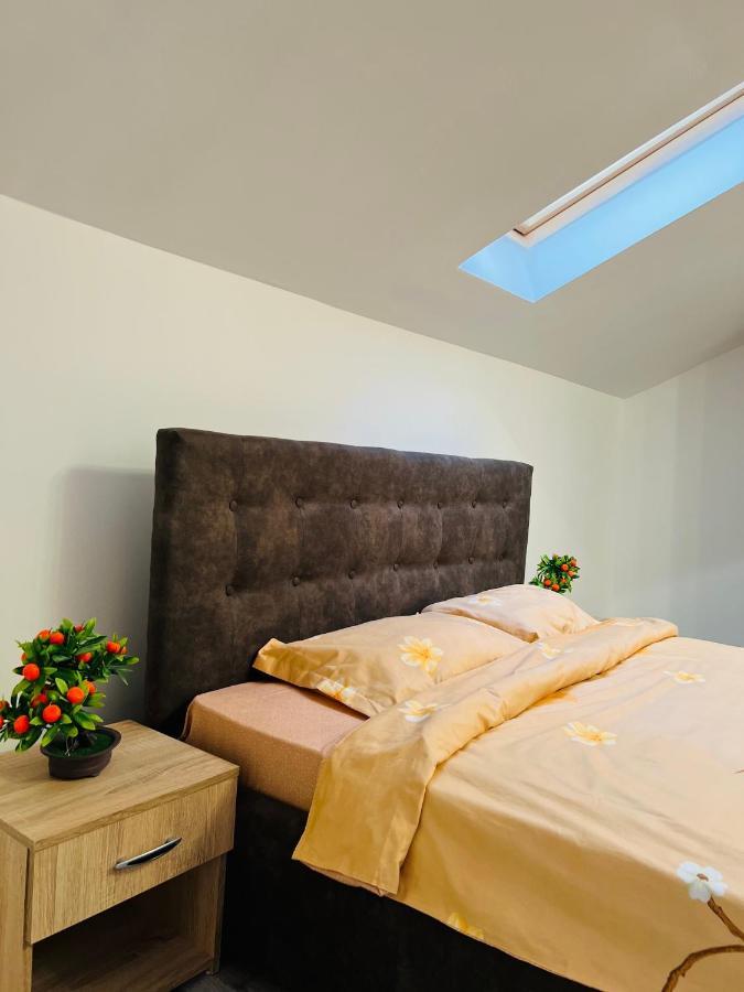Apartmán Zizi'S House Garii Brašov Exteriér fotografie